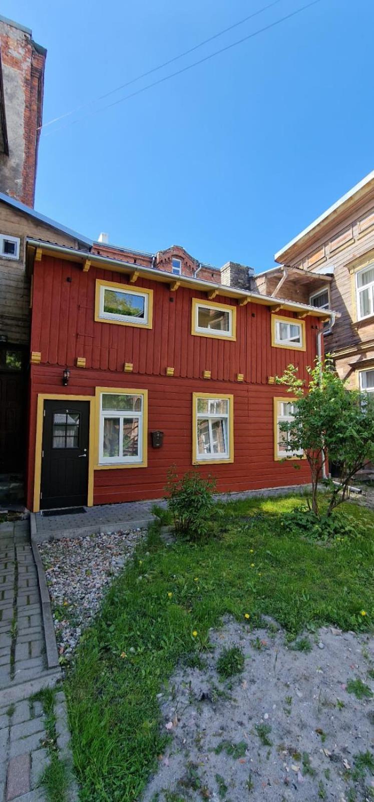 Apartment Red House. *